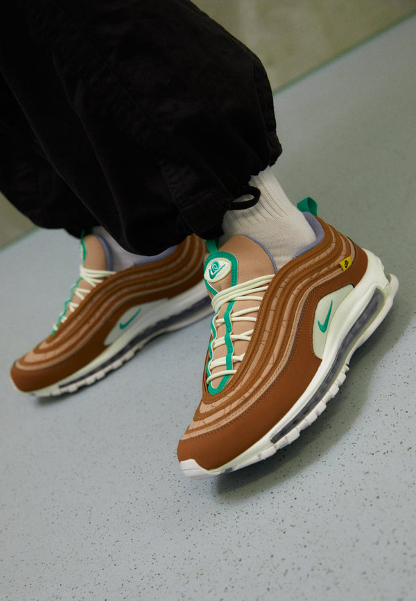 Nike Air Max 97 SE - Hemp / Stadium Green / Ale Brown / White / Sail / Ashen Slate