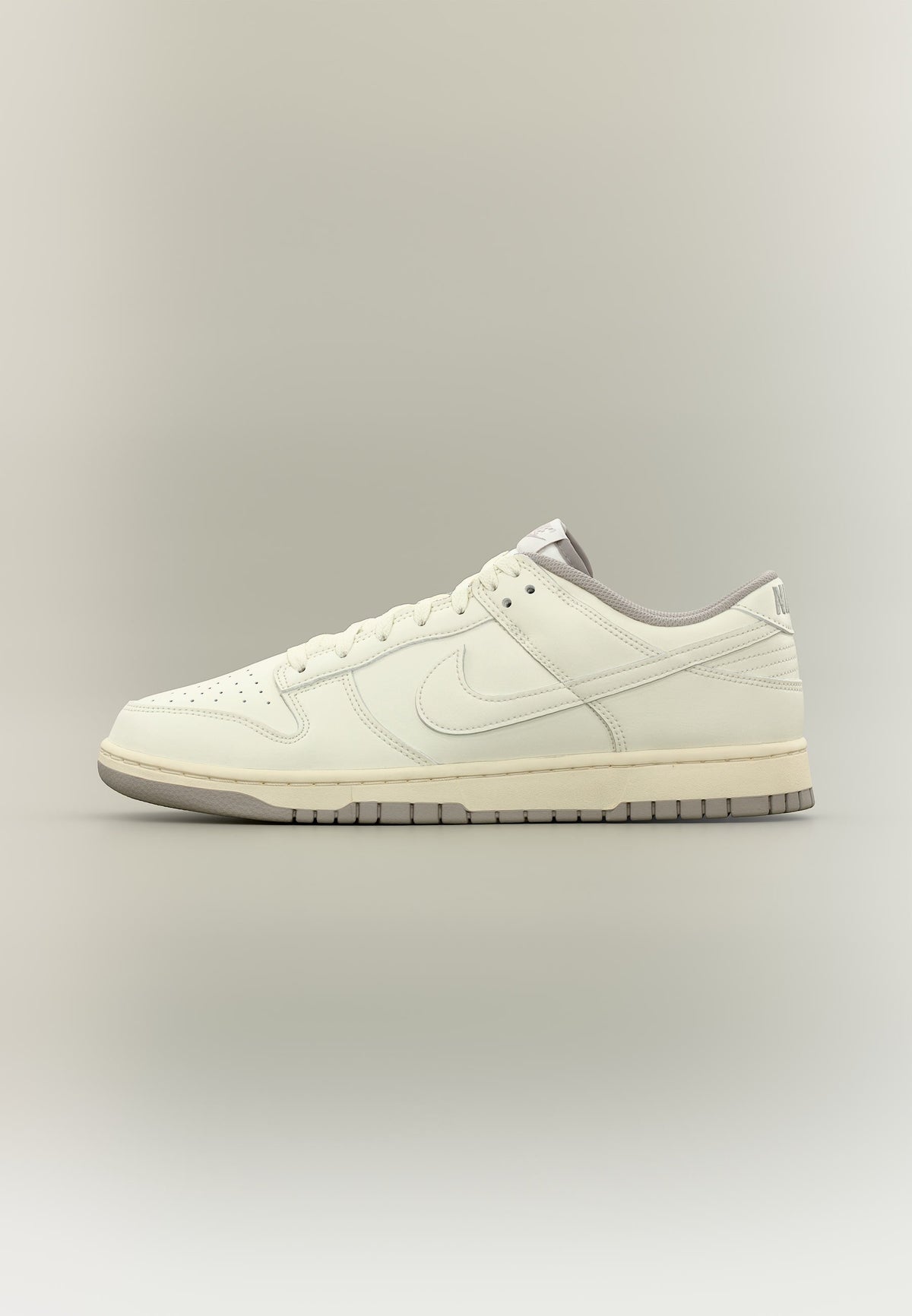 Nike Dunk Retro - Soft Pearl / College Grey