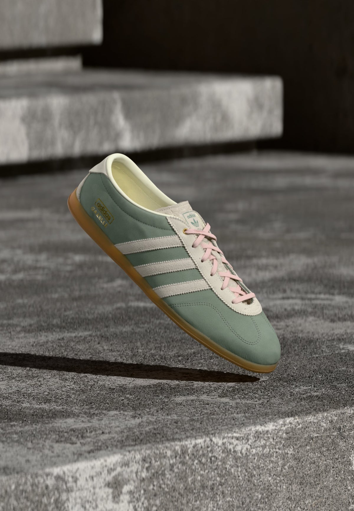 adidas Gazelle Pro - Silver-coloured Green / Footwear White / Off White