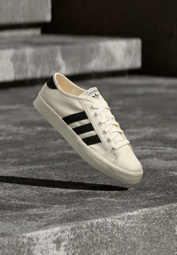 adidas Nisi - Core White / Core Black / Off White