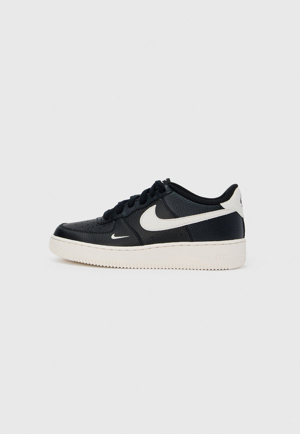 Nike Air Force 1 - Black / Phantom