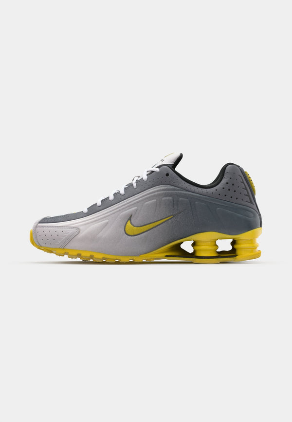 Nike Shox R4 SE - Trainers