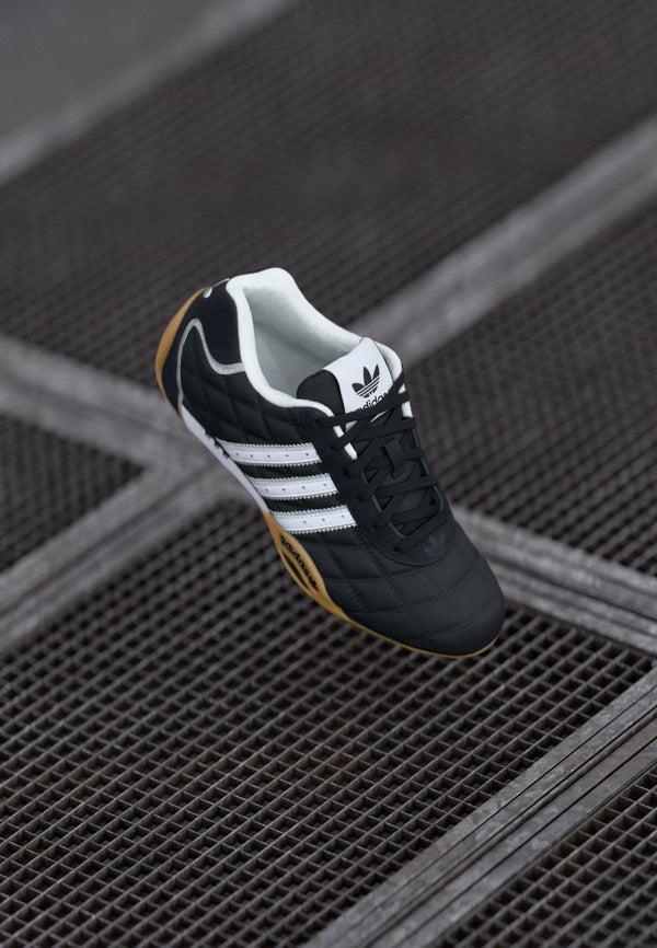 adidas Adiracer - Core Black / Footwear White
