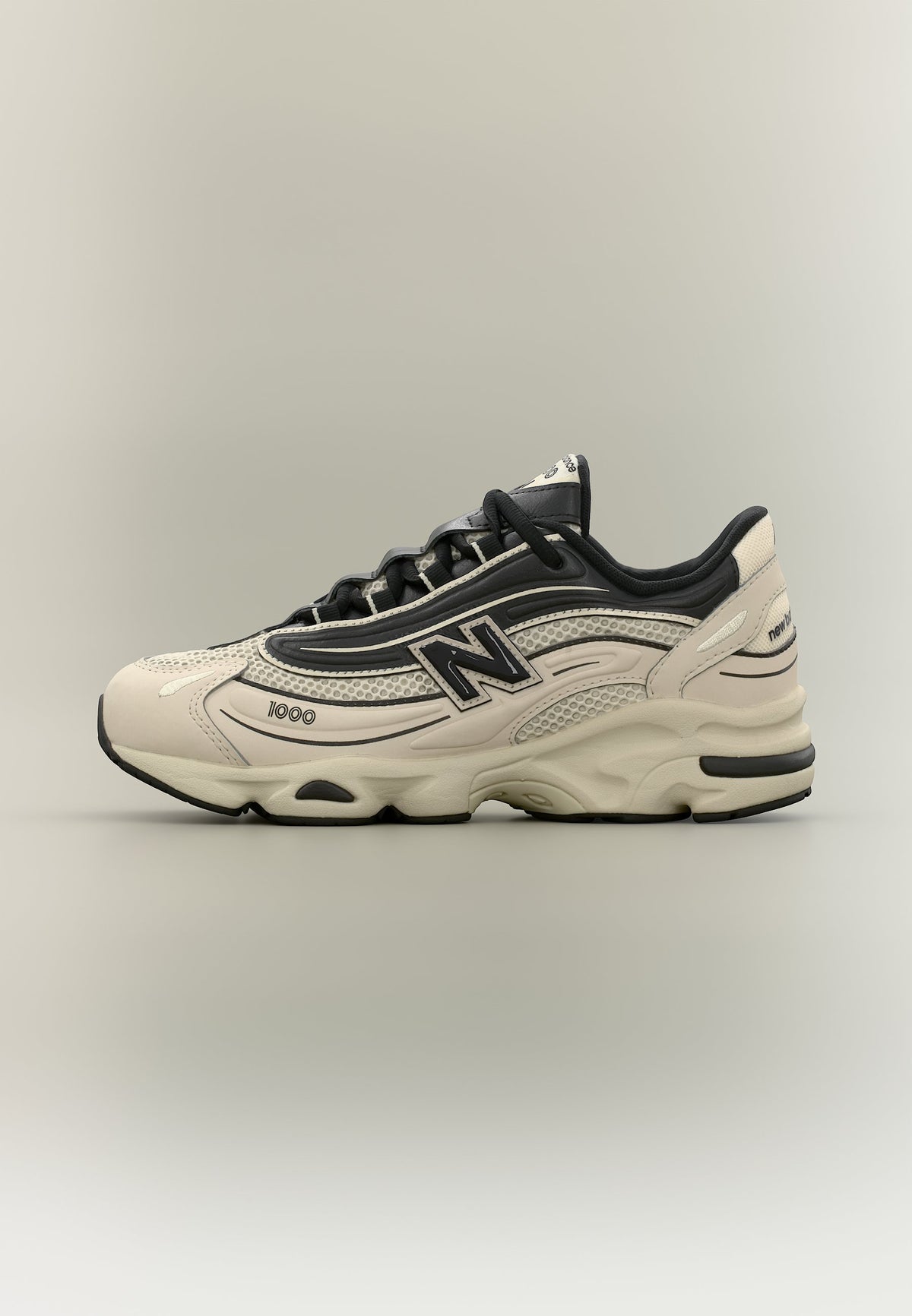 New Balance 1000 - Linen / Black