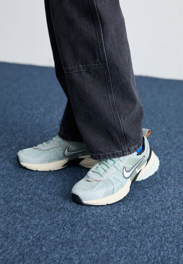 Nike V2K Run - Trainers