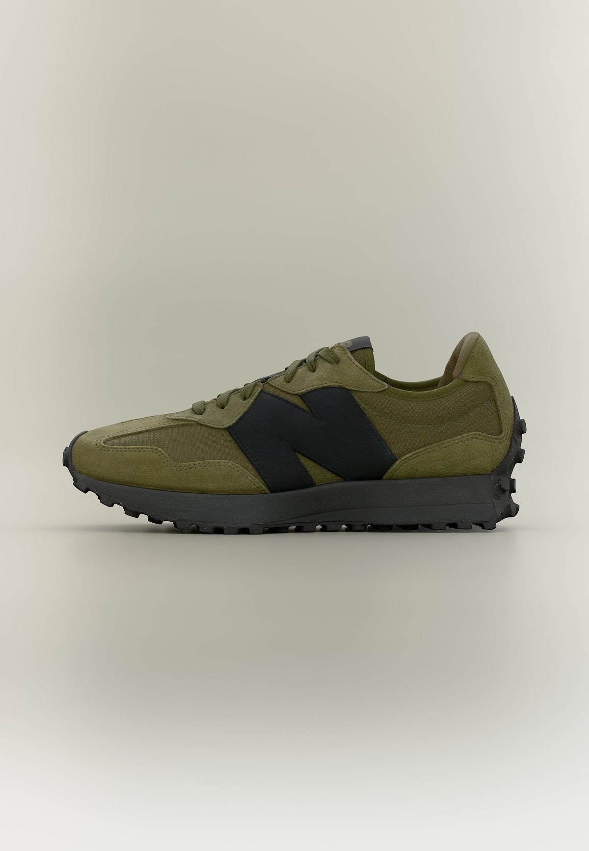 New Balance U327 - Wakame / Black
