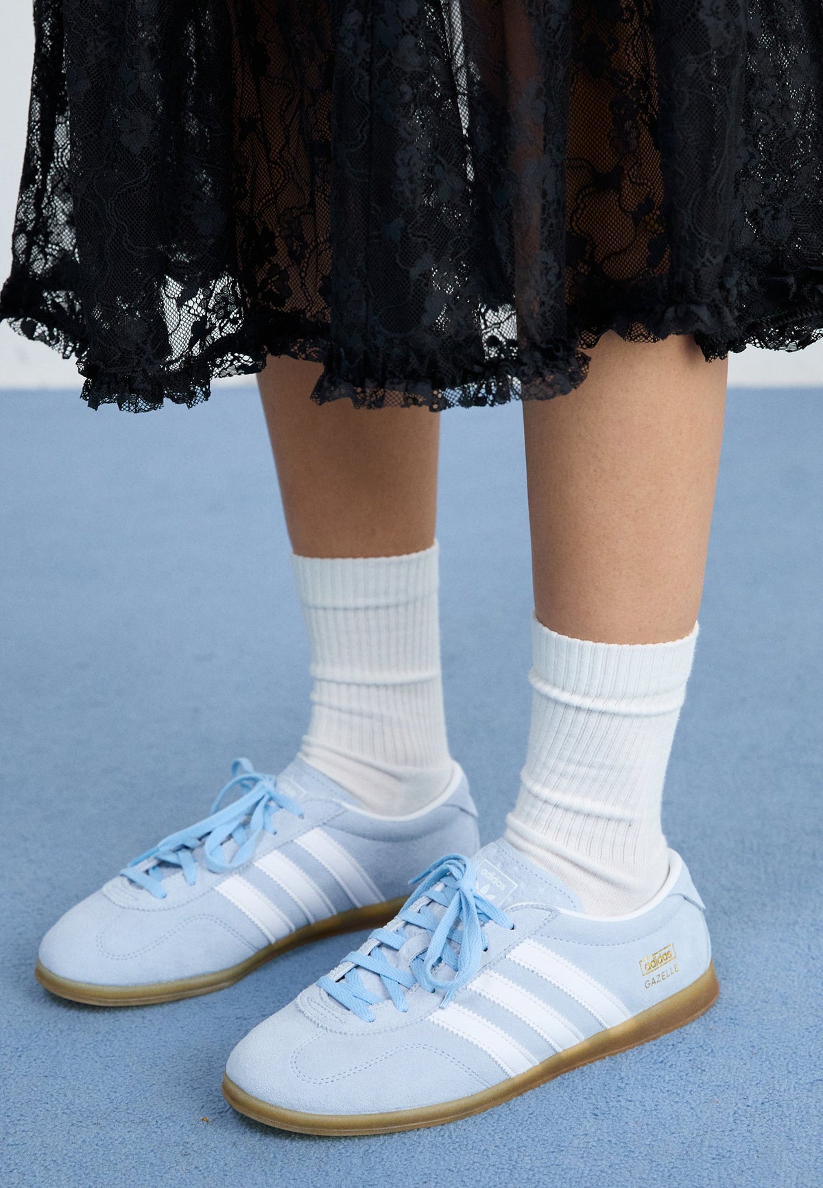 adidas Gazelle LO Pro W - Clear Sky / White