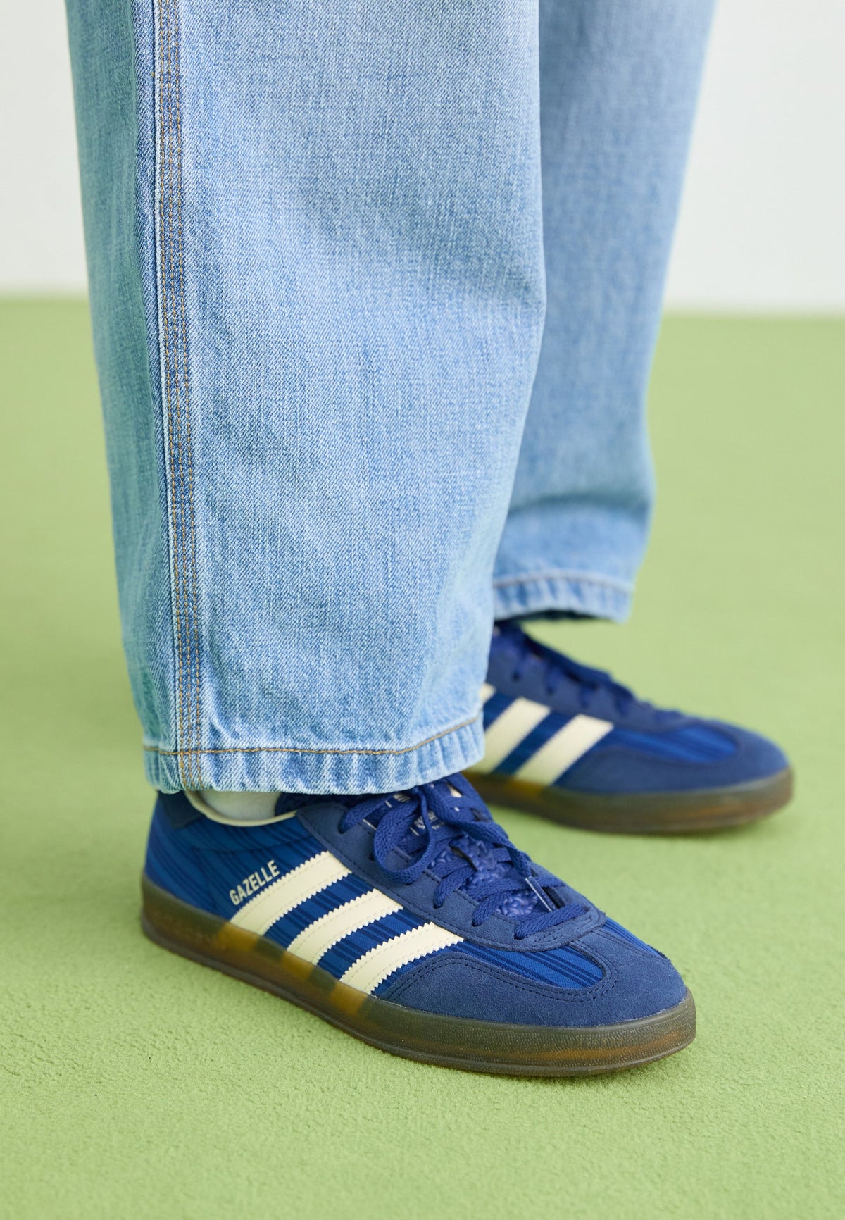 adidas Gazelle Indoor - Victory Blue / Night Indigo / Cream White