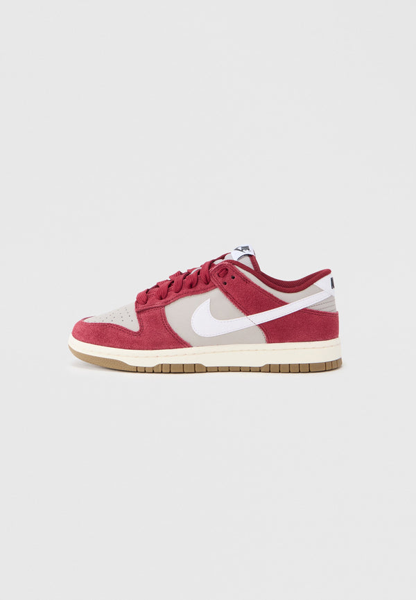 Nike Dunk Retro - College Grey / White / Team Red