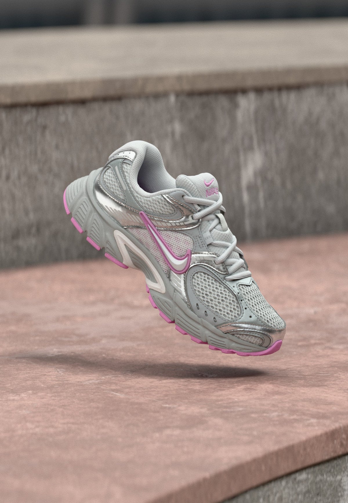 Nike V5 Rnr - Light Smoke Grey / Off White / Photon Dust / Light Magenta