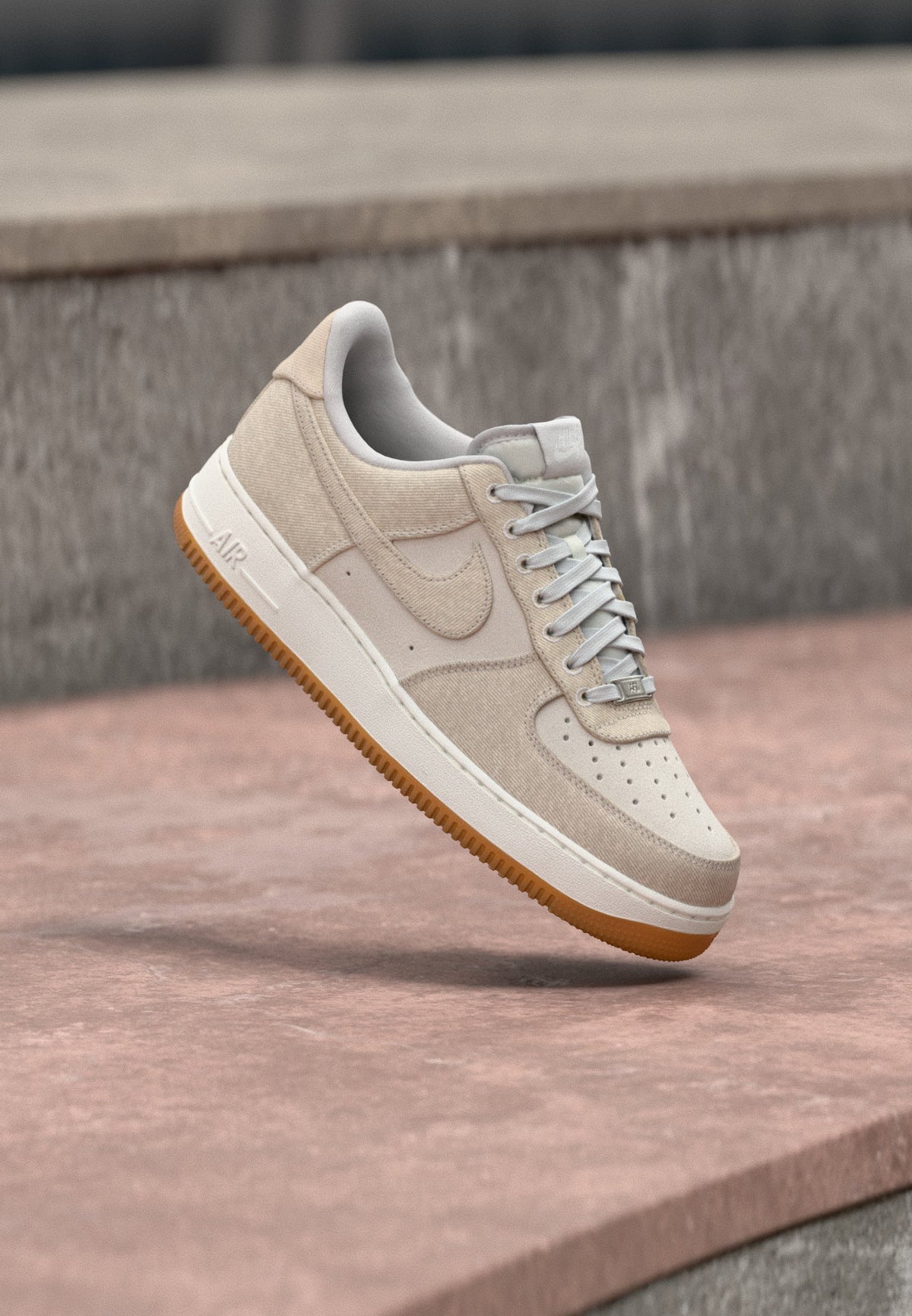 Nike Air Force 1 07 LV8 - Vast Grey / Summit White / Med Brown
