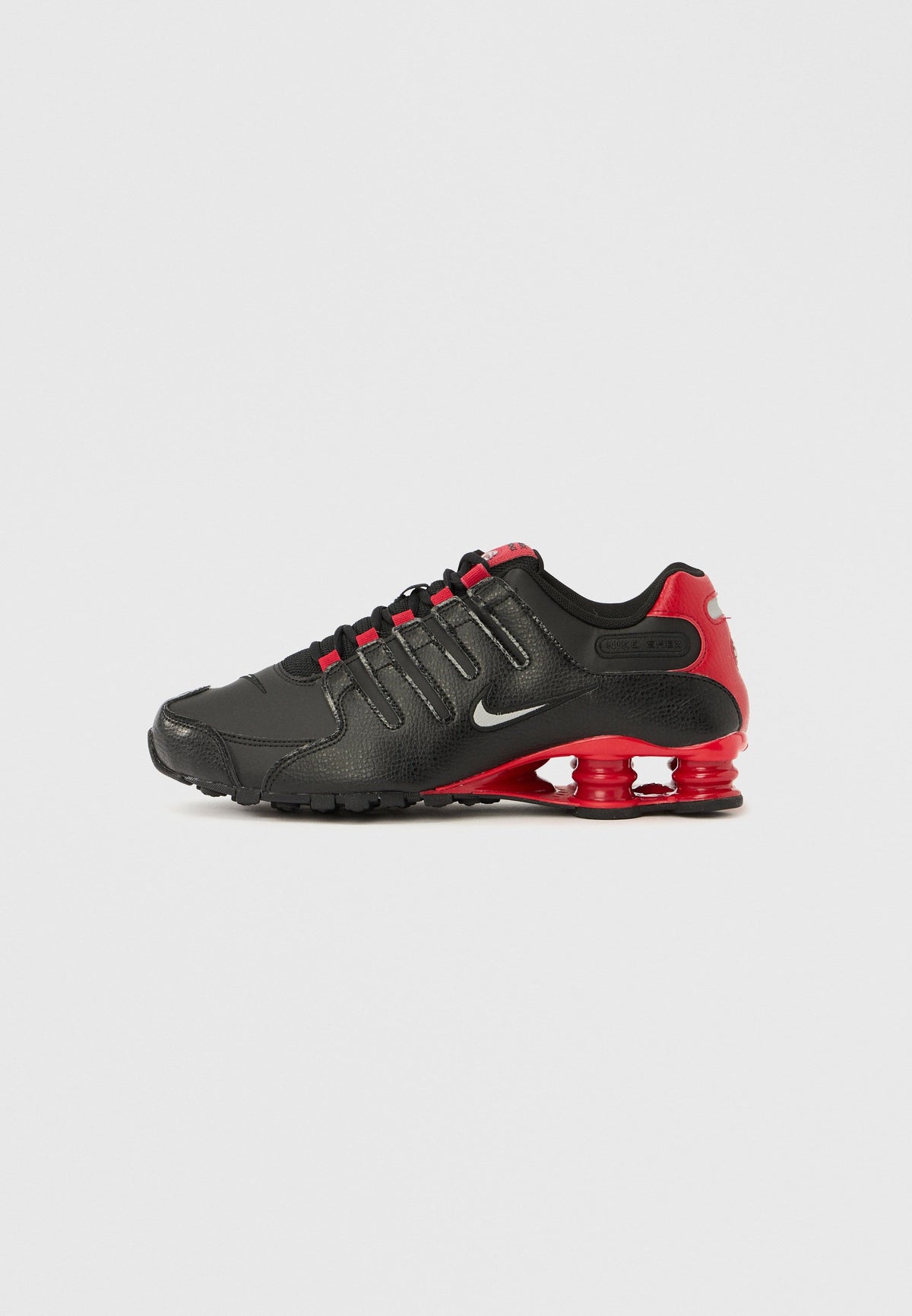 Nike Shox Nz Eu - Black / Silver-coloured / Gym Red