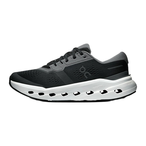 On Cloudrunner 3 - Black Ivory