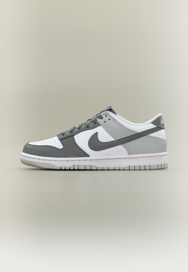Nike Dunk - White / Smoke Grey / Grey Fog