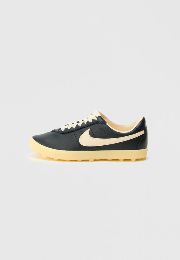 Nike Astrograbber - Black / Muslin / Sail