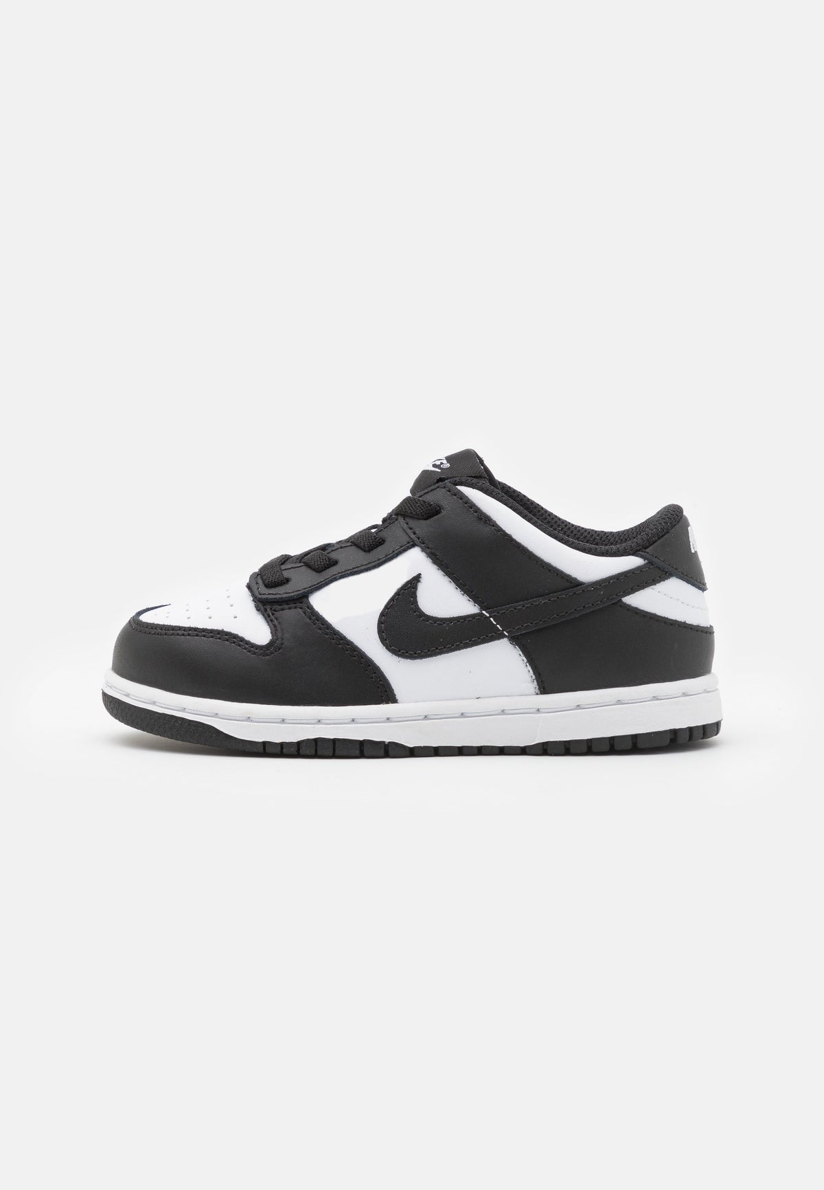 Nike Dunk Low - White / Black