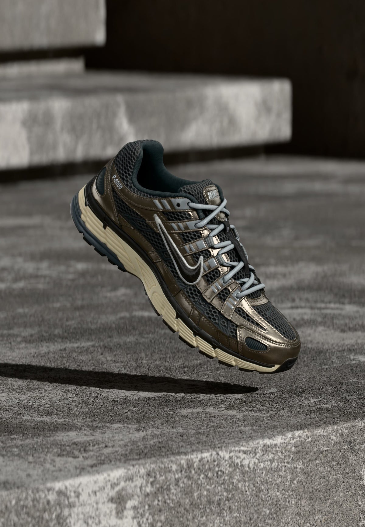 Nike P 6000 SE - Anthracite / Black / Metallic Pewter / Smoke Grey / Light Smoke Grey / Pale Ivory