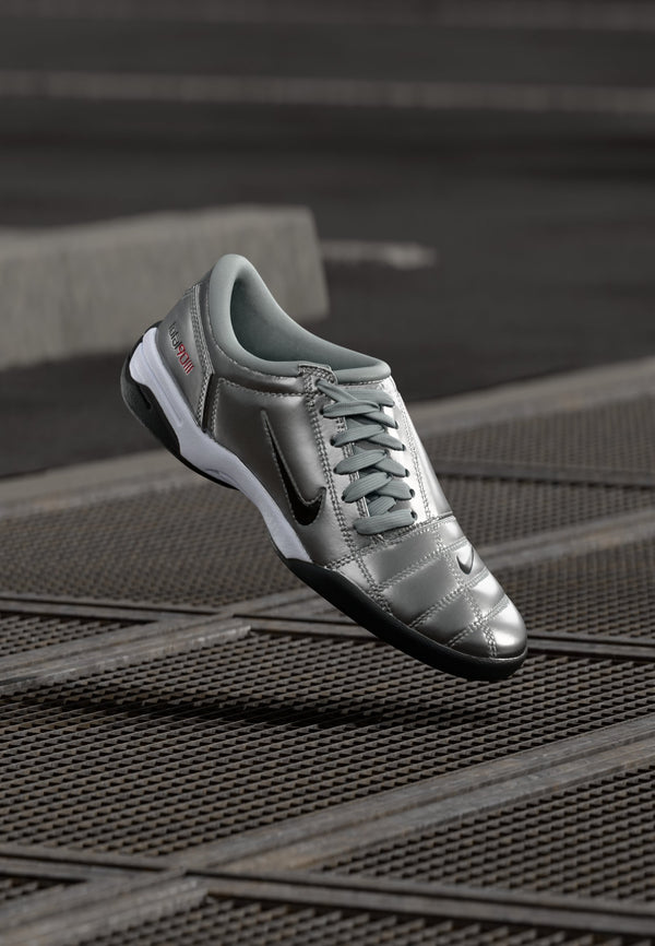 Nike T90 - Metallic Silver-coloured / Black / University Red / White