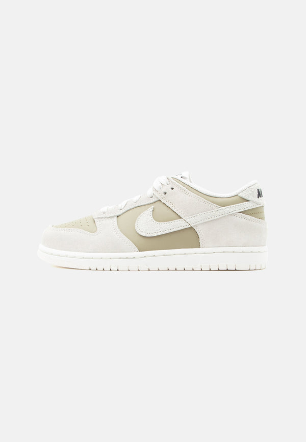 Nike Dunk SE - Neutral Olive / Sail / Phantom / Black