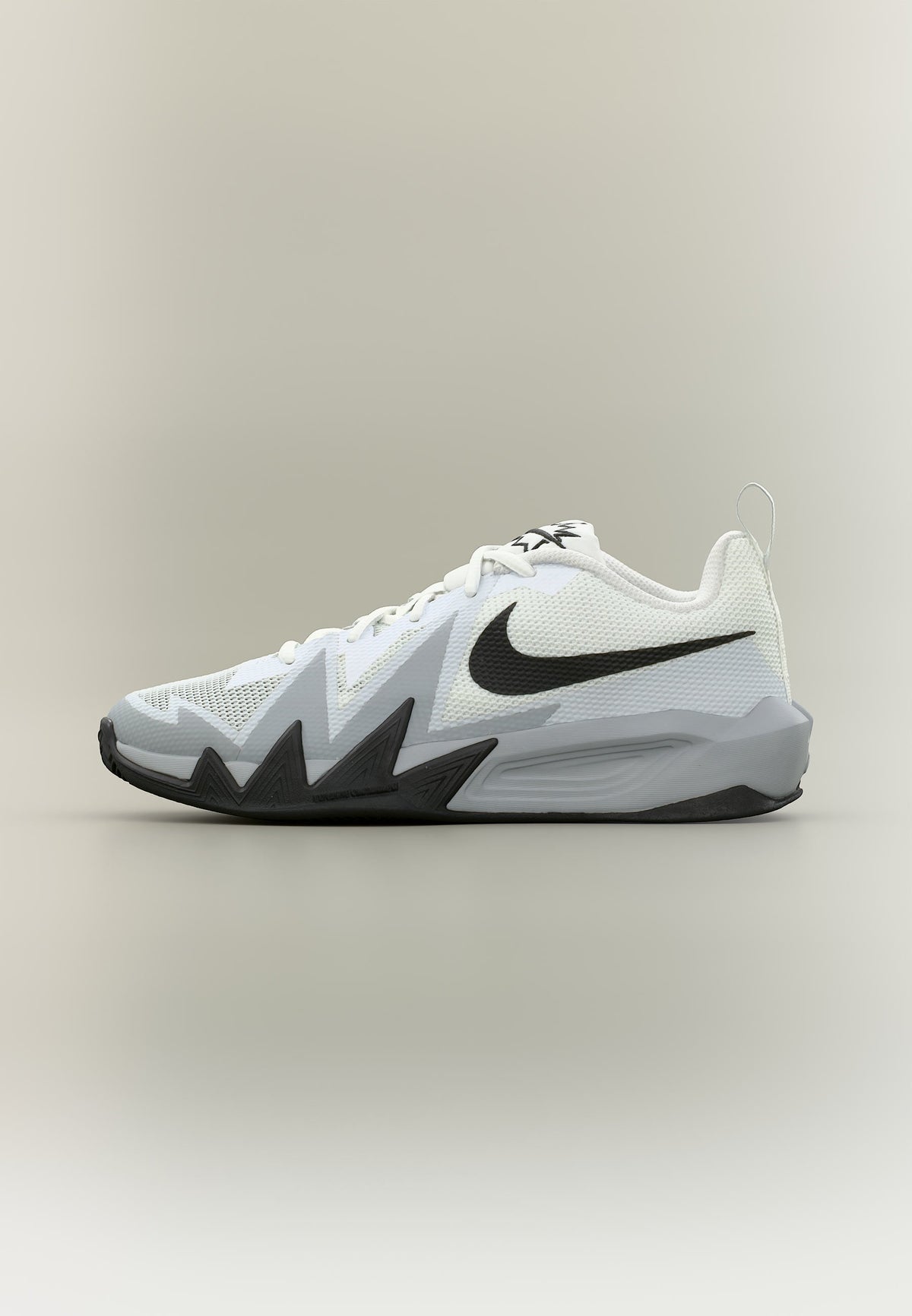 Nike Dynamite - White / Black / Summit White / Pure Platinum-coloured / Wolf Grey