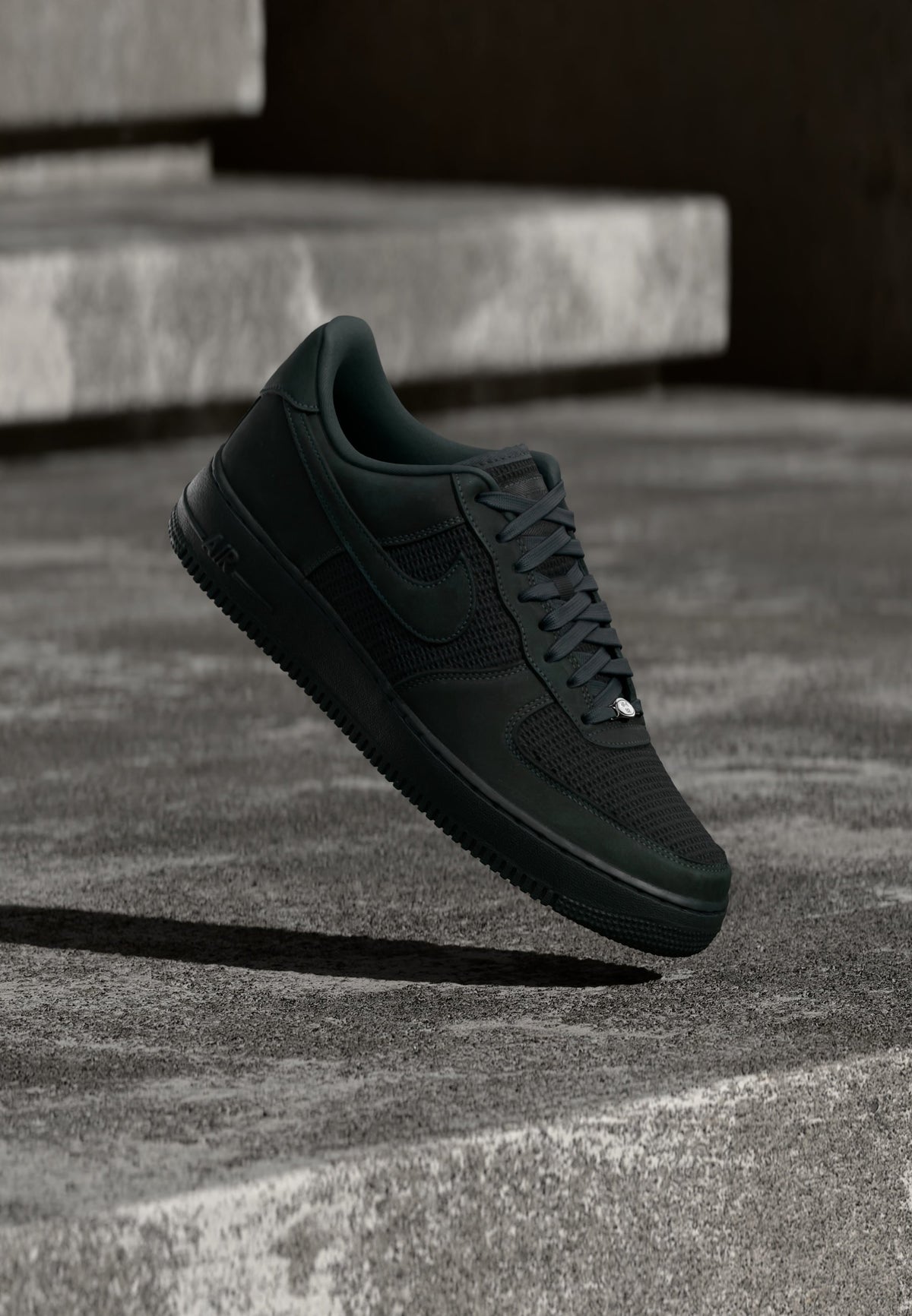 Nike Air Force 1 07 LV8 - Anthracite / Off Noir