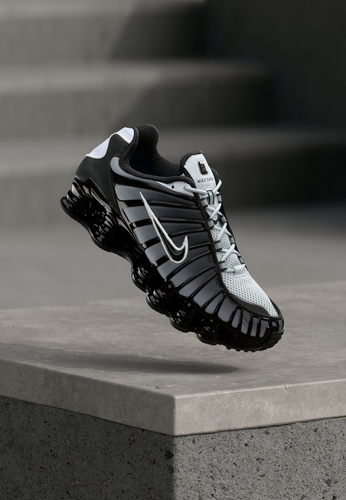 Nike Shox Tl - Black / White / Pure Platinum-coloured