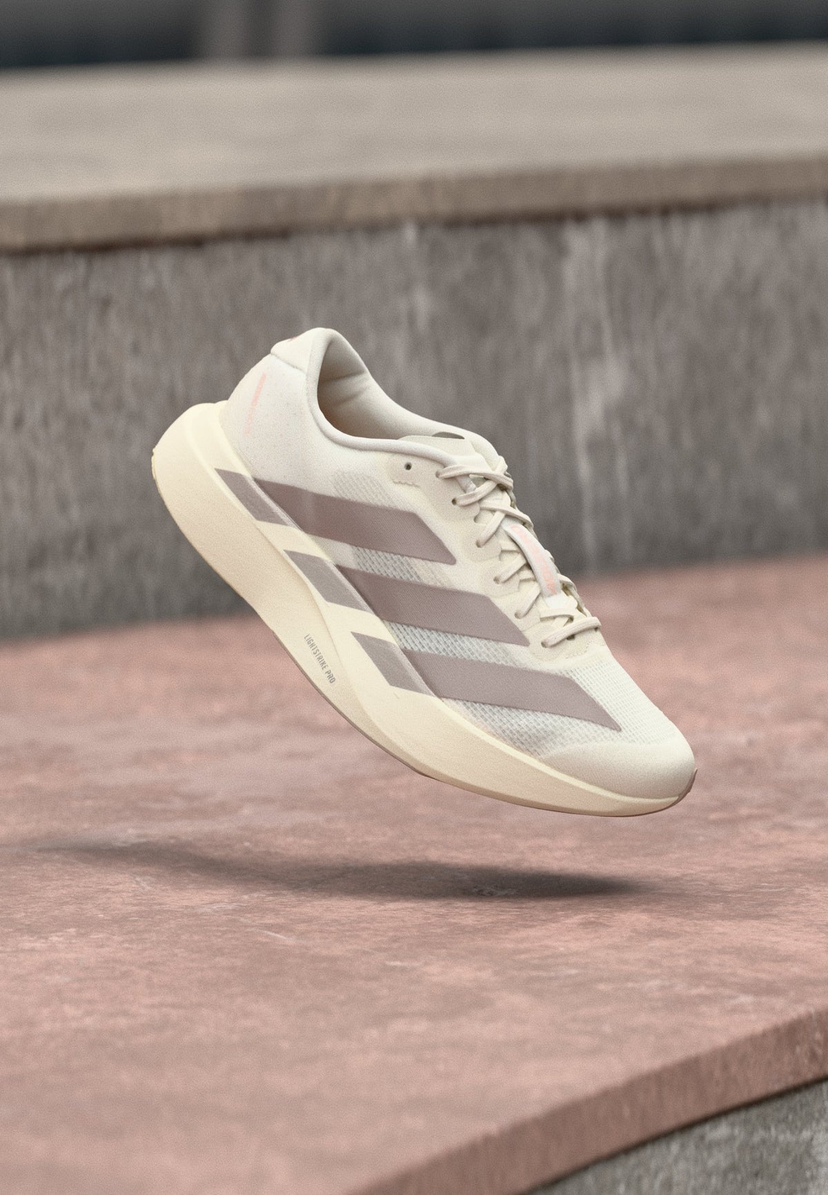 adidas Adizero Evo SL W - Off White / Silver-coloured Metallic / Blush Pink