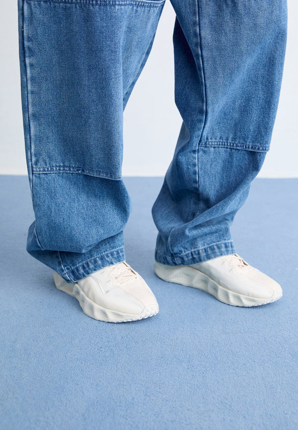 Nike Ava Rover - Phantom / Light Bone