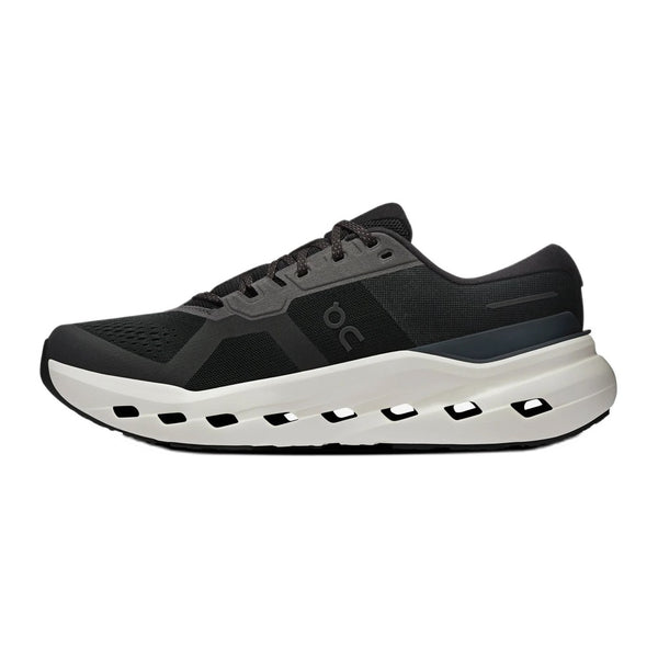On Cloudrunner 3 - Black Ivory