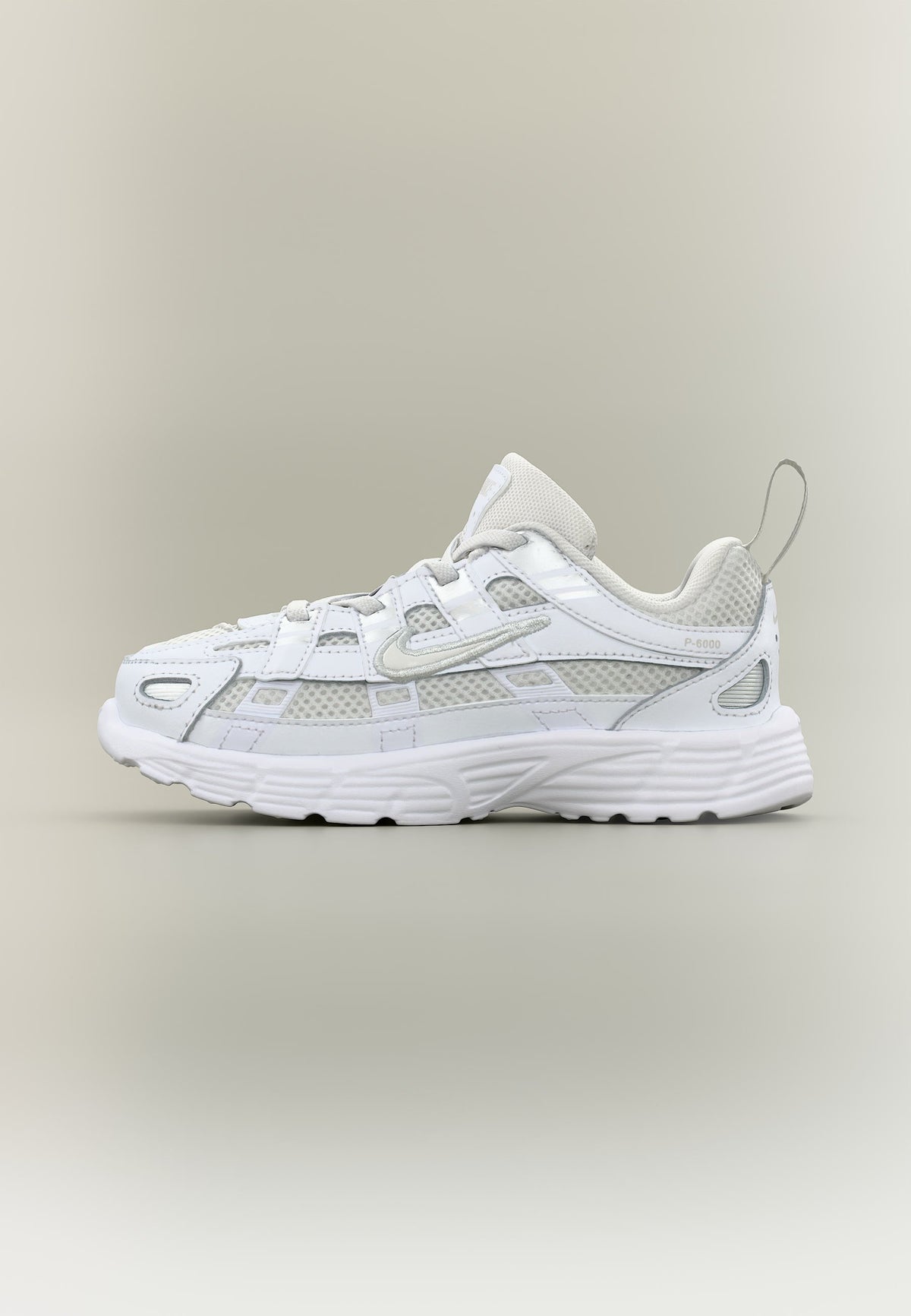 Nike P 6000 - Platinum-coloured Tint / White / Metallic Silver-coloured