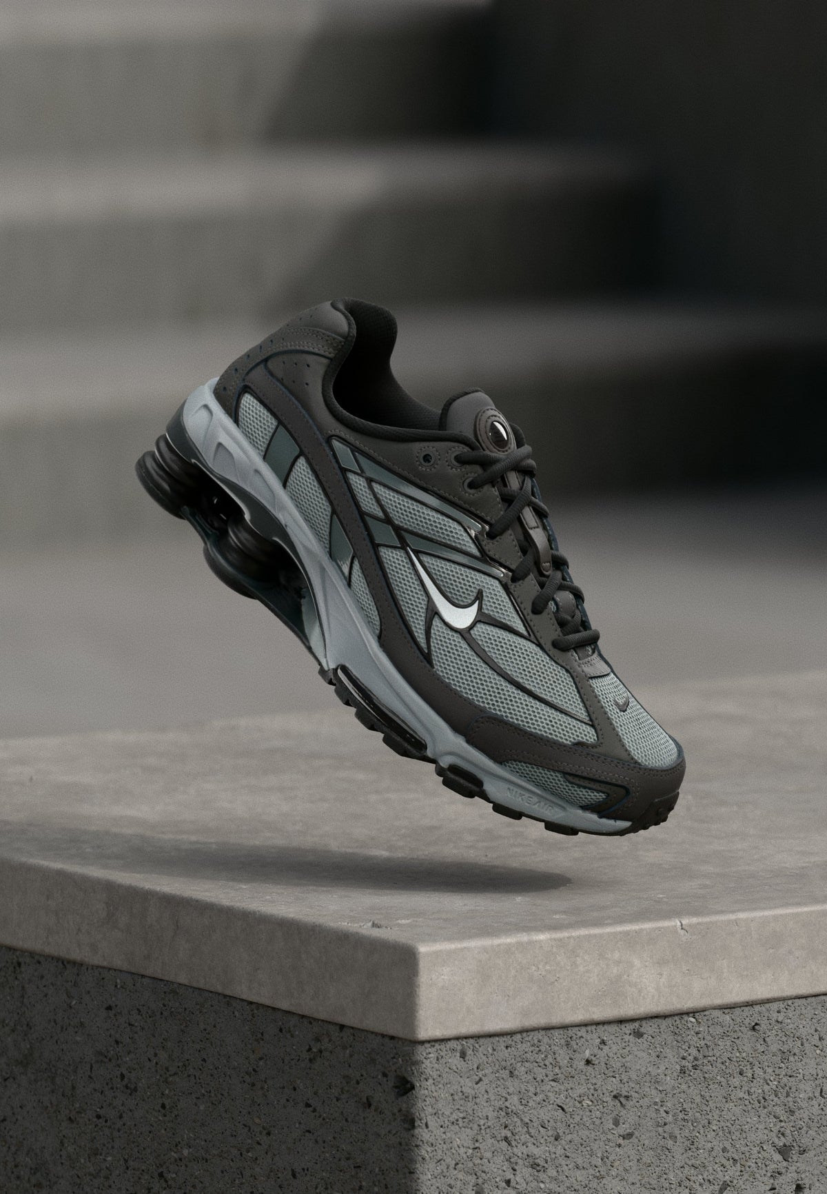 Nike Shox Ride 2 - Light Smoke Grey / Medium Ash / Black / Photon Dust