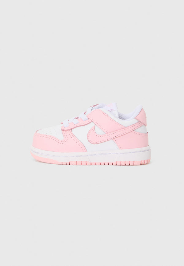 Nike Dunk - White / Med Soft Pink / White