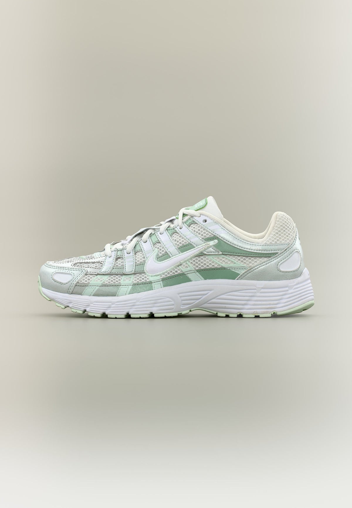 Nike P 6000 SE - White / Steam / Barely Green