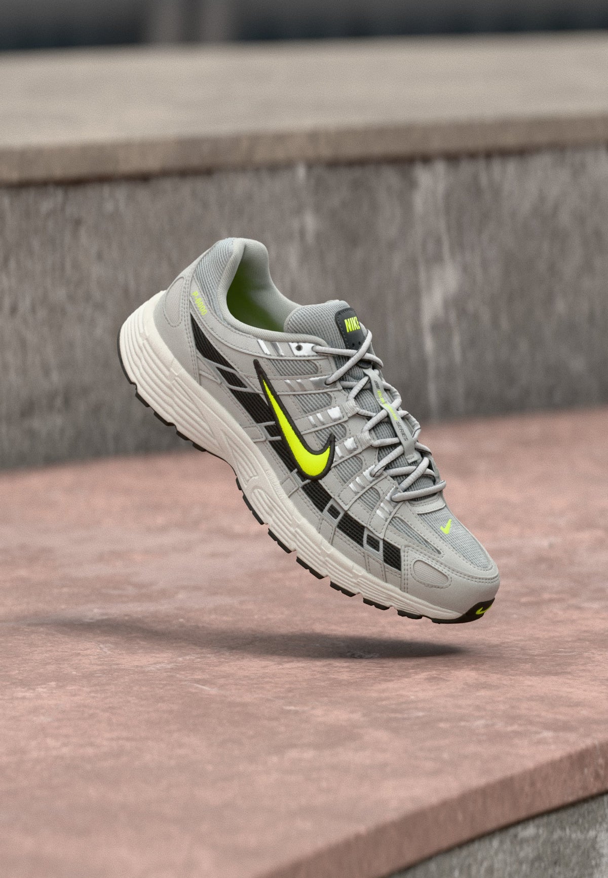 Nike P 6000 Ess+ - Grey Fog / Volt / Dark Smoke Grey / Summit White / Photon Dust / Anthracite