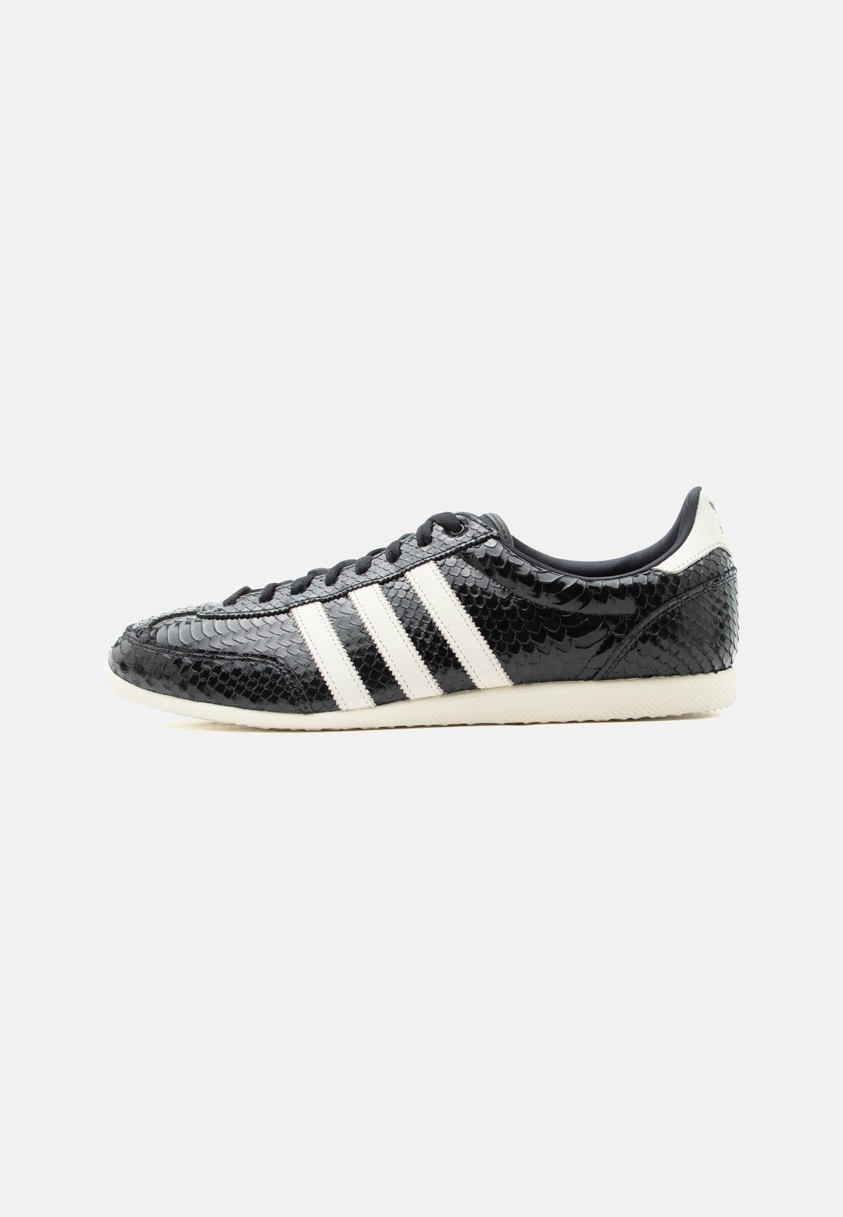 adidas Japan - Core Black / Off White
