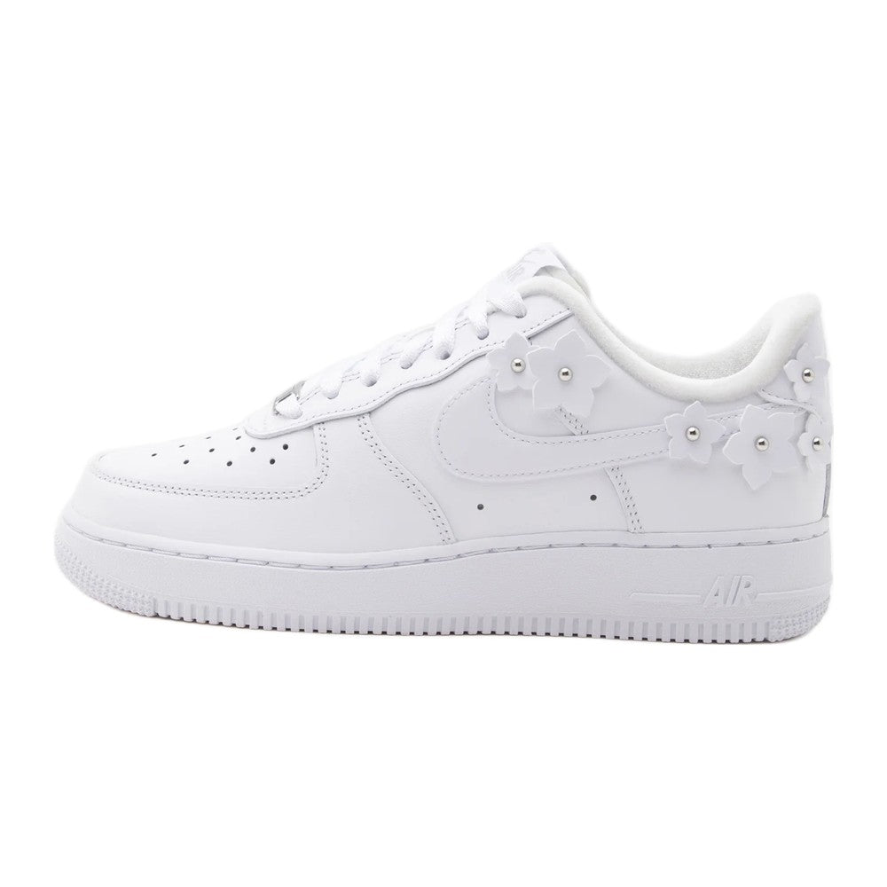 Nike Air Force 1 07 SE - White / Wolf Grey / Metallic Silver-coloured