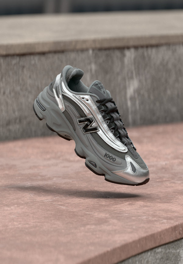 New Balance U1000 - Silver-coloured Metallic / Slate Grey