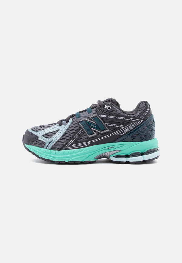 New Balance 1906 - Black Metallic / Deep End