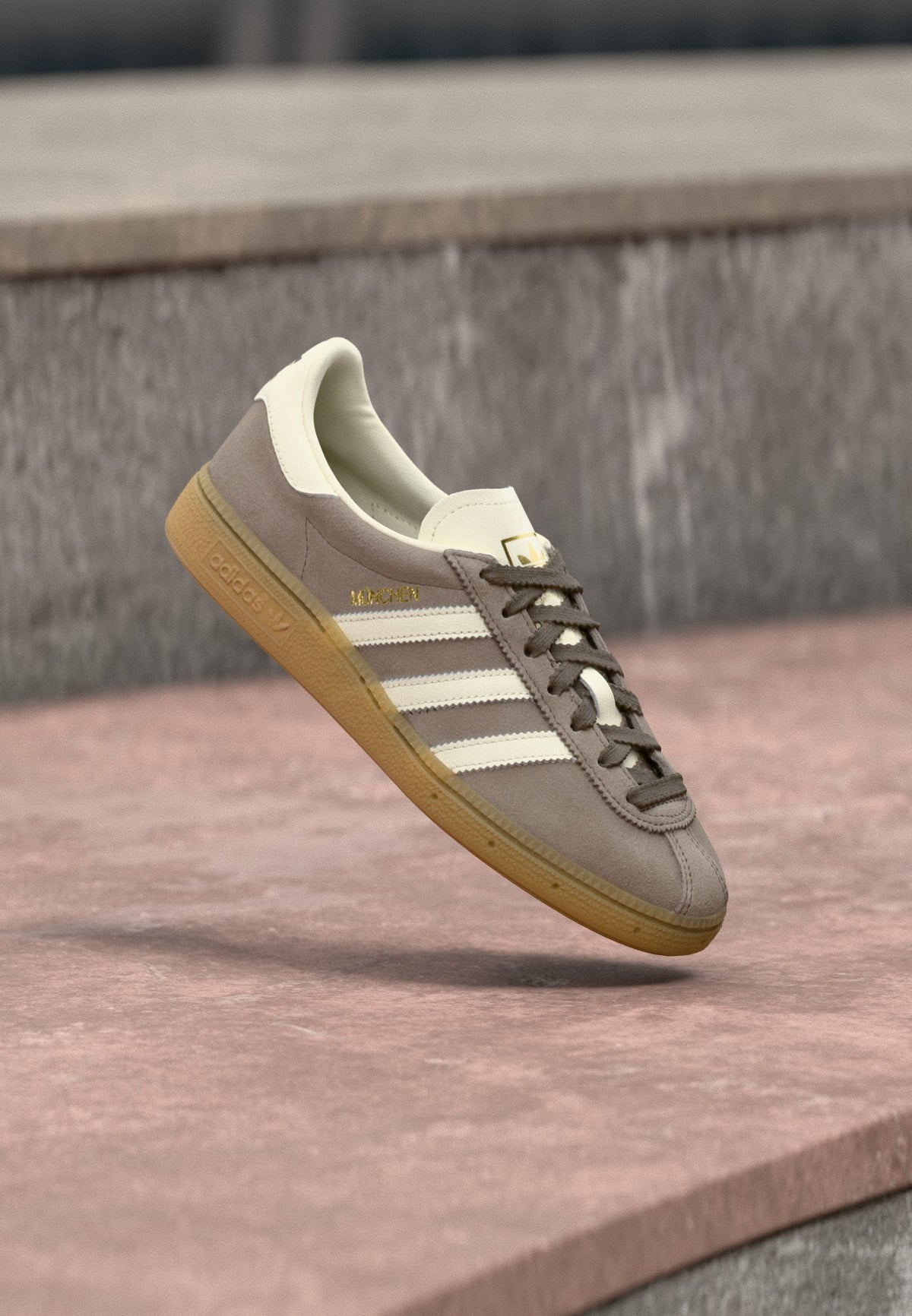 adidas Muenchen - Earth Strata / Off White